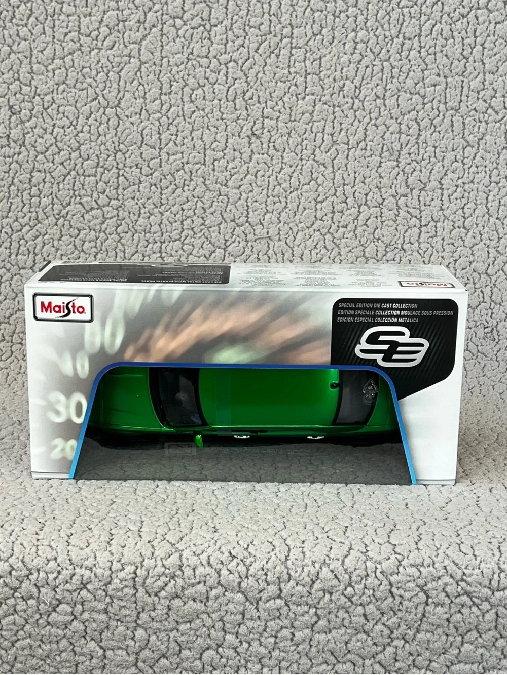 Maisto Special Edition 1 18 Chrysler 300C Hemi Metallic Green Diecast Car New